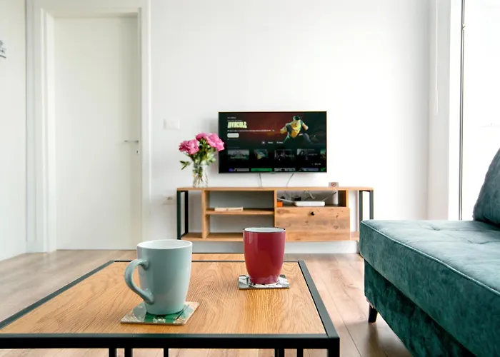 Urban Serenity City Skyline View Apartment 1